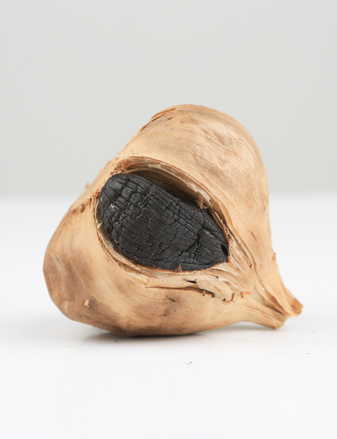 Kabuklu Baş Siyah Sarımsak / 500g